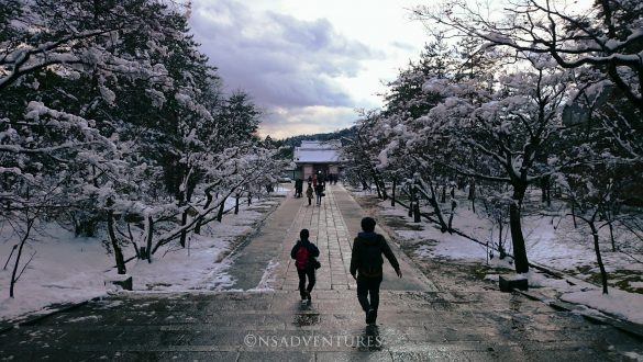 Come muoversi a Kyoto: Ninna-ji Entrance covered by snow